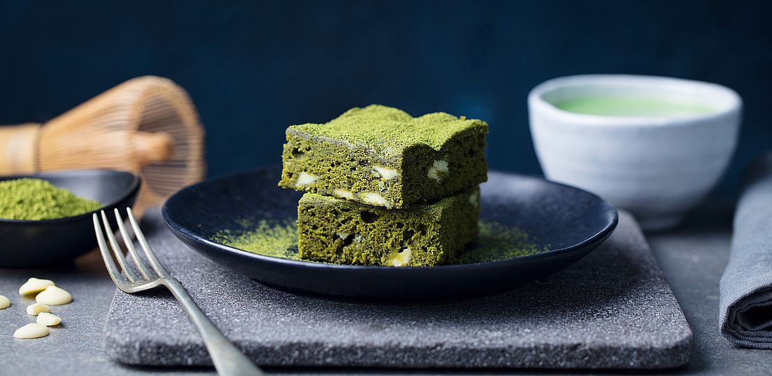 Matcha Brownies Rezept mit weißer Schokolade